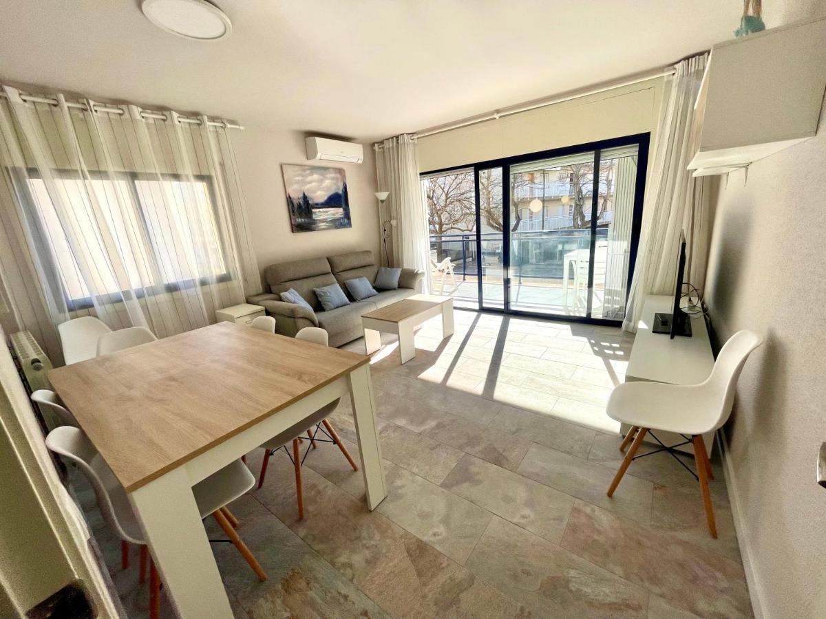 Maria Voramar Apartment Cambrils Bagian luar foto
